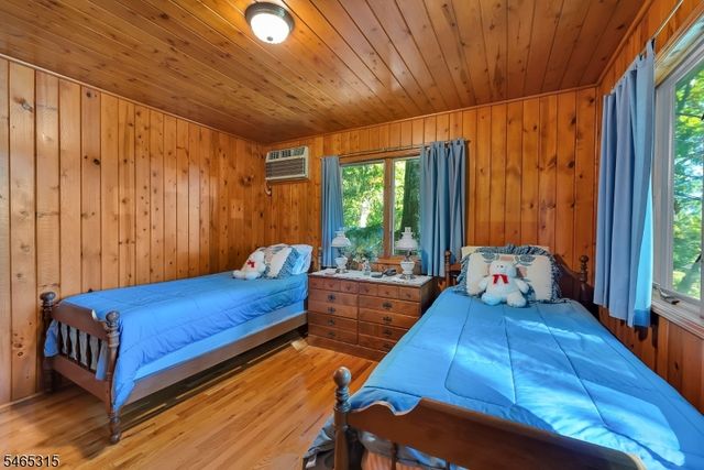 2207 Lakeside Dr W, Vernon Twp., NJ 07422