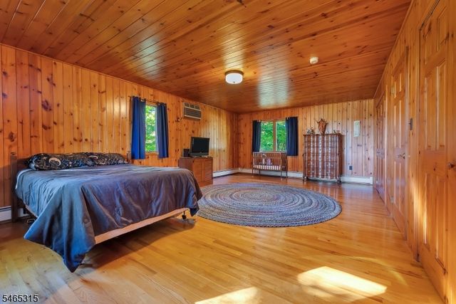 2207 Lakeside Dr W, Vernon Twp., NJ 07422