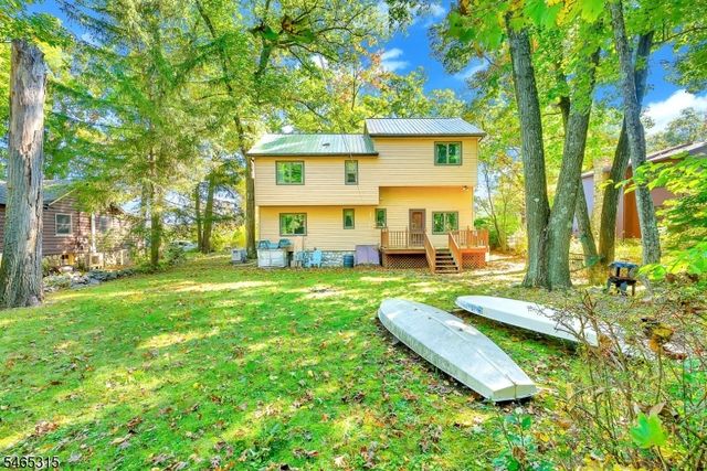 2207 Lakeside Dr W, Vernon Twp., NJ 07422