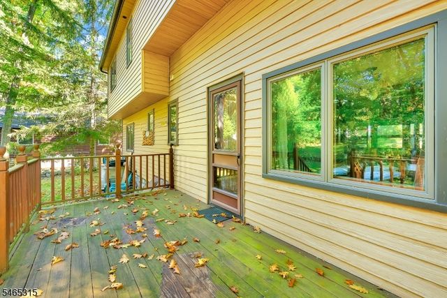 2207 Lakeside Dr W, Vernon Twp., NJ 07422