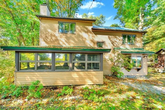 2207 Lakeside Dr W, Vernon Twp., NJ 07422
