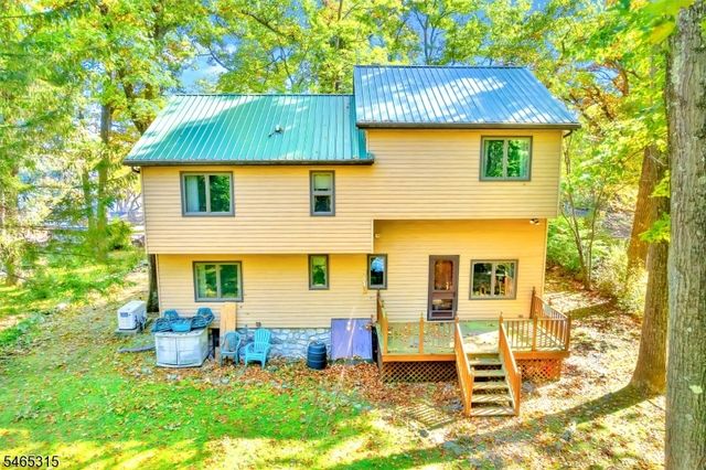 2207 Lakeside Dr W, Vernon Twp., NJ 07422