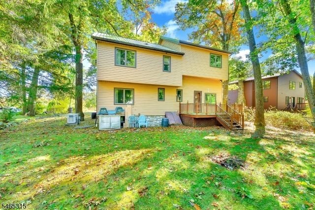 2207 Lakeside Dr W, Vernon Twp., NJ 07422