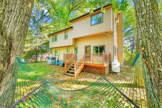 2207 Lakeside Dr W, Vernon Twp., NJ 07422