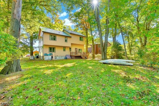 2207 Lakeside Dr W, Vernon Twp., NJ 07422
