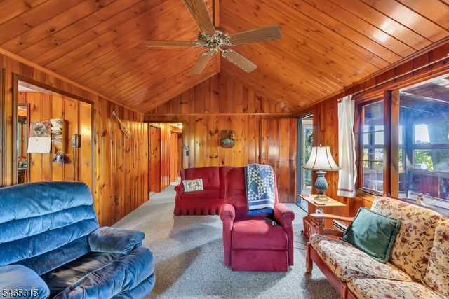 2207 Lakeside Dr W, Vernon Twp., NJ 07422