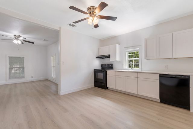 911 N Branch Street, Sherman, TX 75090