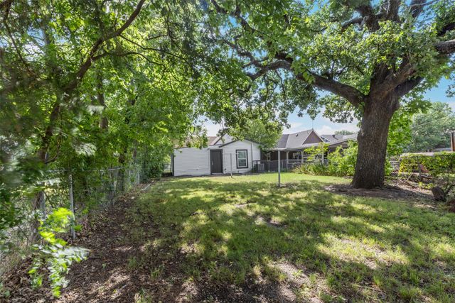 911 N Branch Street, Sherman, TX 75090