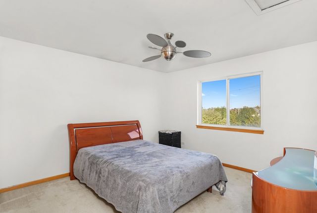 1514 Spring Oaks Drive, Joliet, IL 60431