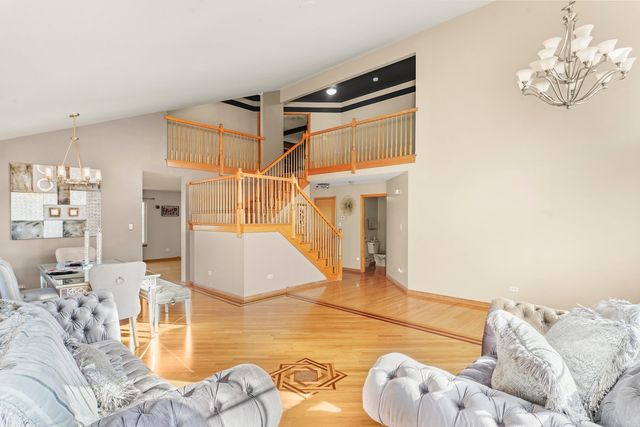 1514 Spring Oaks Drive, Joliet, IL 60431