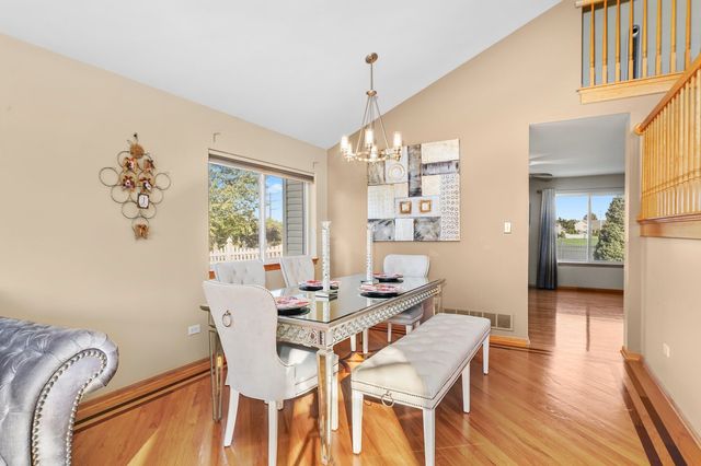 1514 Spring Oaks Drive, Joliet, IL 60431