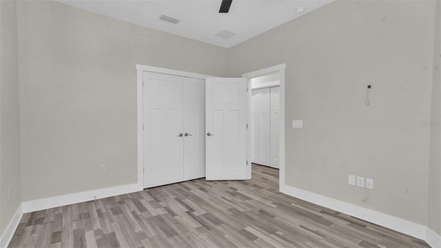 1237 SAVONA DRIVE NE, St Petersburg, FL 33702