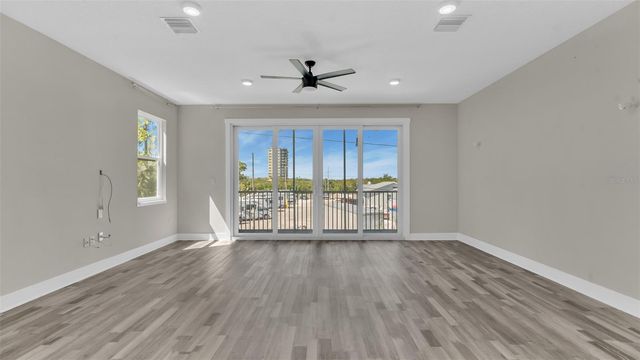 1237 SAVONA DRIVE NE, St Petersburg, FL 33702