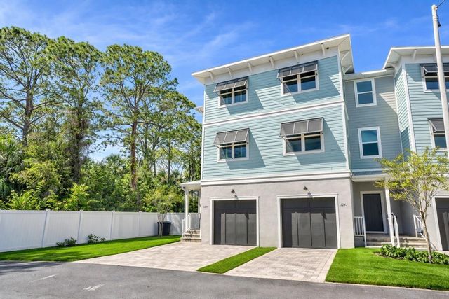 1237 SAVONA DRIVE NE, St Petersburg, FL 33702