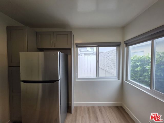 827 9th Street 7, Santa Monica, CA 90403