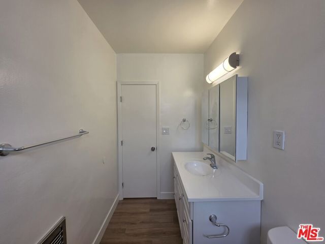 827 9th Street 7, Santa Monica, CA 90403