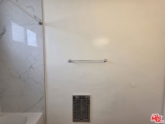 827 9th Street 7, Santa Monica, CA 90403