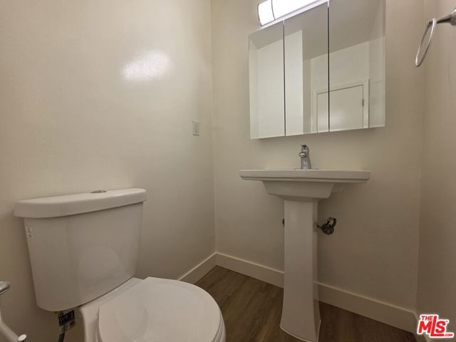 827 9th Street 7, Santa Monica, CA 90403