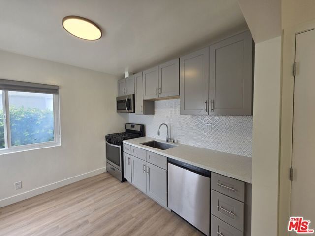 827 9th Street 7, Santa Monica, CA 90403