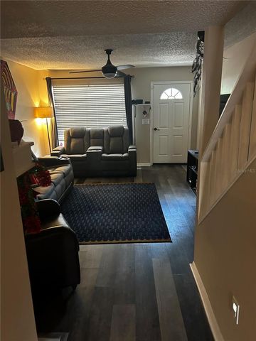 2118 FLETCHERS POINT CIRCLE, Tampa, FL 33613