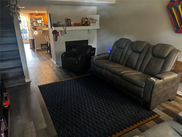 2118 FLETCHERS POINT CIRCLE, Tampa, FL 33613