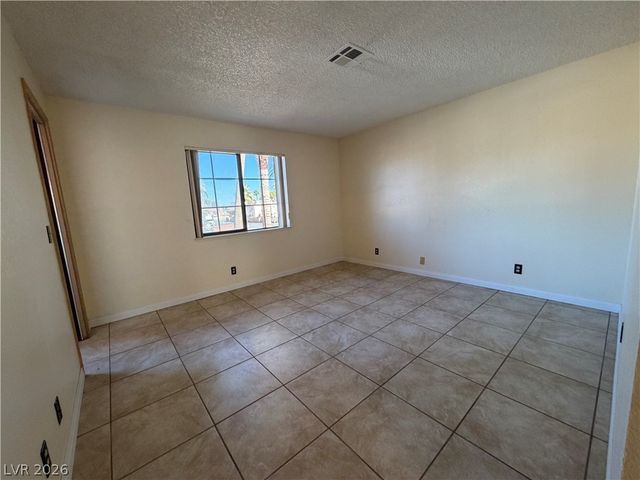 5159 Caliente Street 166, Las Vegas, NV 89119