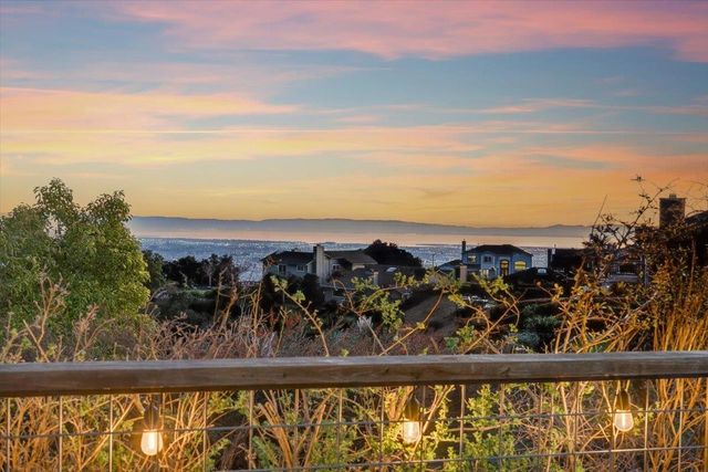 4308 View Crest Ct, Oakland, CA 94619