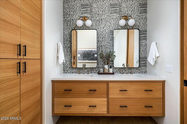 10332 E FILAREE Lane, Scottsdale, AZ 85262