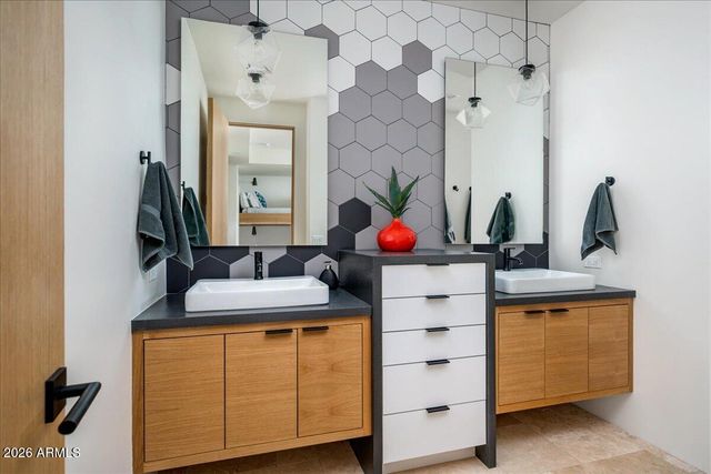 10332 E FILAREE Lane, Scottsdale, AZ 85262