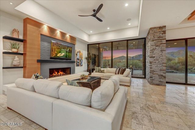 10332 E FILAREE Lane, Scottsdale, AZ 85262