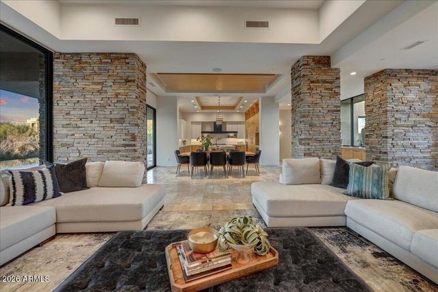 10332 E FILAREE Lane, Scottsdale, AZ 85262