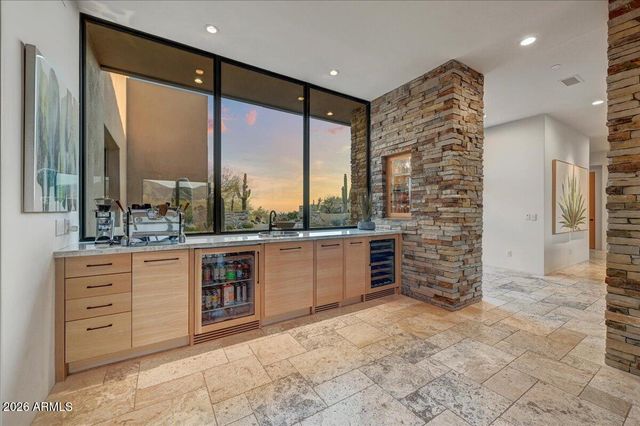 10332 E FILAREE Lane, Scottsdale, AZ 85262