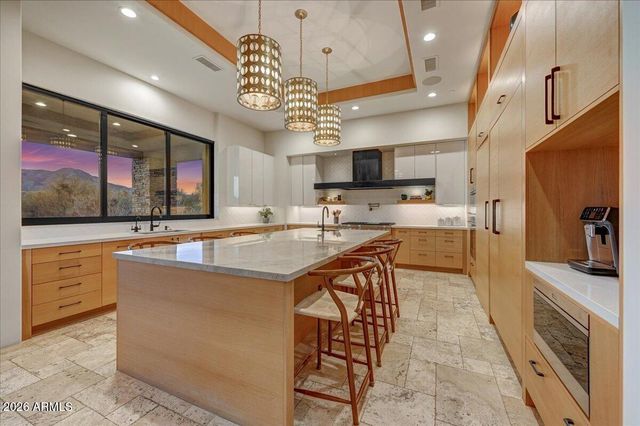 10332 E FILAREE Lane, Scottsdale, AZ 85262