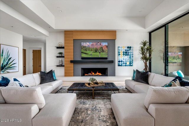 10332 E FILAREE Lane, Scottsdale, AZ 85262