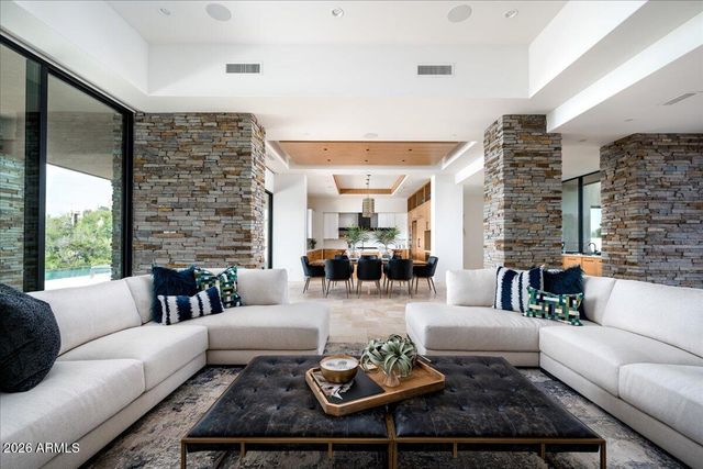 10332 E FILAREE Lane, Scottsdale, AZ 85262