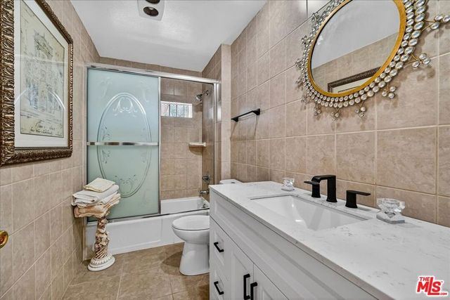 3430 Mclaughlin Avenue, Los Angeles, CA 90066