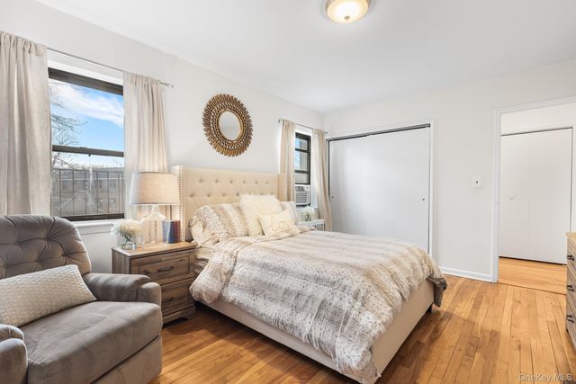 8 Lawrence Drive A, White Plains, NY 10603