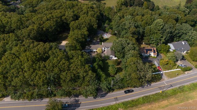 75 Whiskey Road, Coram, NY 11727