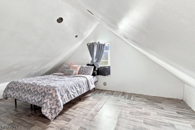 3024 S Wood Ave, Linden City, NJ 07036