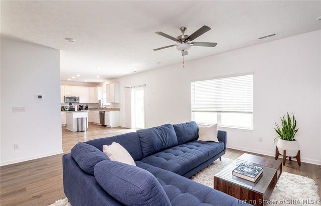 8008 Stacy Springs Boulevard, Charlestown, IN 47111