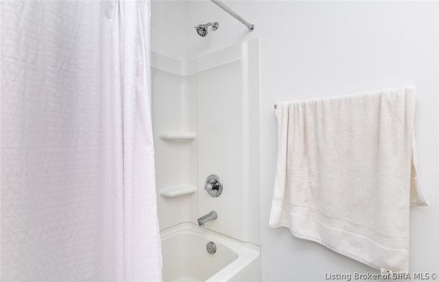 8008 Stacy Springs Boulevard, Charlestown, IN 47111