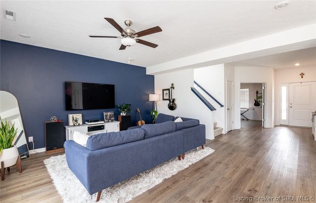8008 Stacy Springs Boulevard, Charlestown, IN 47111