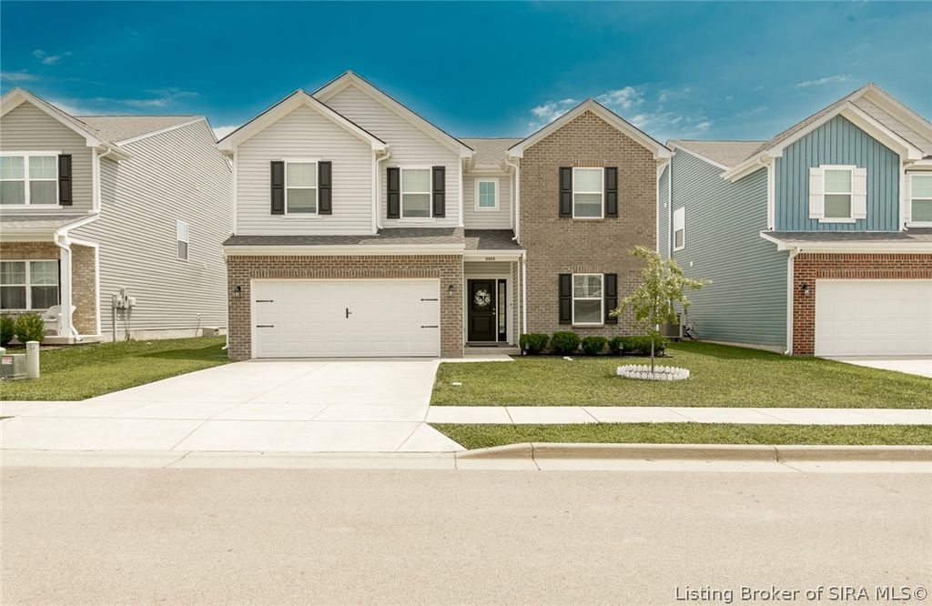 8008 Stacy Springs Boulevard, Charlestown, IN 47111