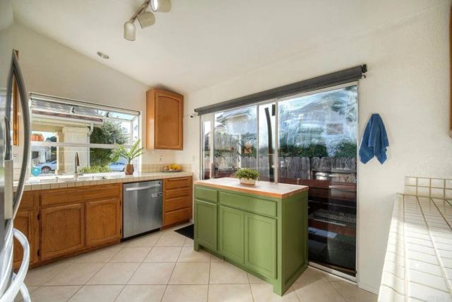 3712 Via Cabrillo, Oceanside, CA 92056