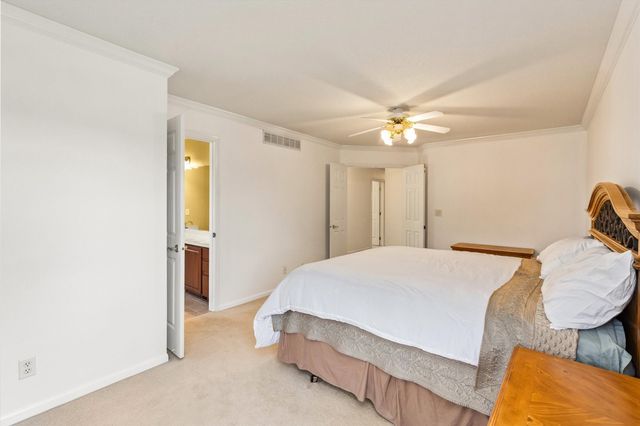 14304 Briarwood Lane, Urbandale, IA 50323
