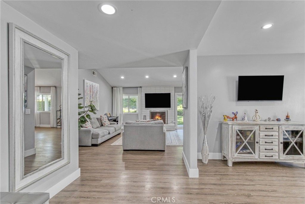 7293 Cirrus Way, West Hills, CA 91307 — photo 2