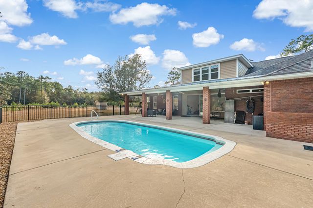 90 Platt Road, Defuniak Springs, FL 32435