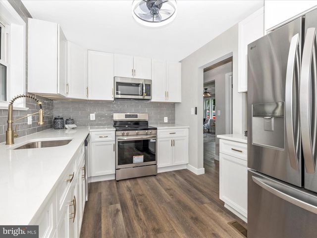 20017 GILBERT HILLS DR, Hagerstown, MD 21742