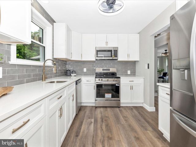 20017 GILBERT HILLS DR, Hagerstown, MD 21742