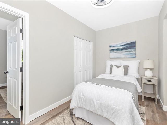 20017 GILBERT HILLS DR, Hagerstown, MD 21742